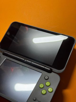 New Nintendo 2DS XL Verde