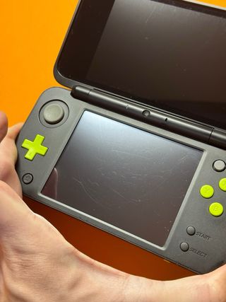 New Nintendo 2DS XL Verde