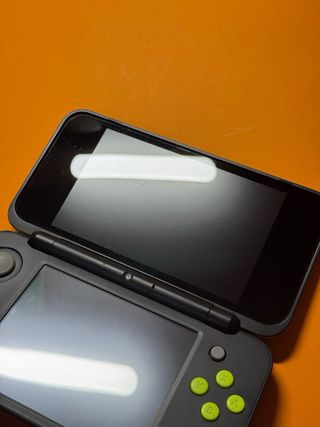 New Nintendo 2DS XL Verde