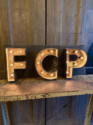 Candeeiro Letras Vintage FCP