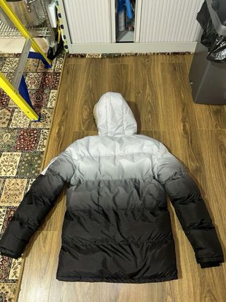 Parka Supply & Demand Degradado Negro/Gris Talla M