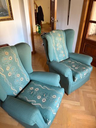 2 Sillones de tela con estampado floral