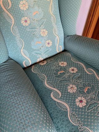 2 Sillones de tela con estampado floral