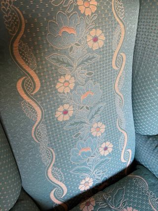 2 Sillones de tela con estampado floral