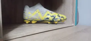 Botas de fútbol Puma Amarillas