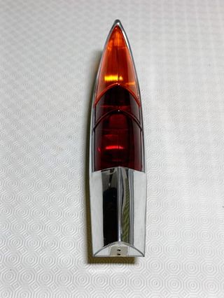 Farolim traseiro NOVO Peugeot 404