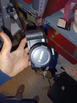 Cámara Canon EOS 5000