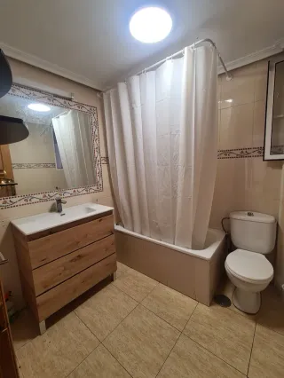 HABITACIÓN INDIVIDUAL AMPLIA