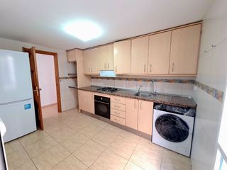 HABITACIÓN INDIVIDUAL AMPLIA