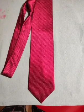 Corbata roja