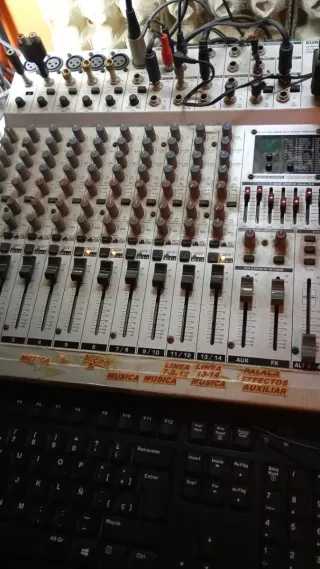 Transmisor FM VIA RADIO 100W MOD. T100