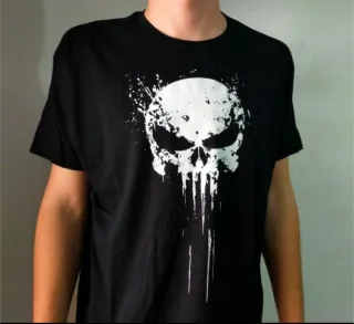 CAMISETA NEGRA - PUNISHER - TALLA XL y más...