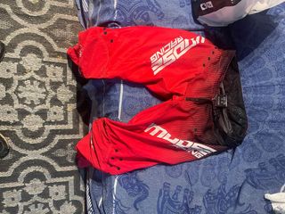 Pantalón Motocross Rojo y Negro Moose racing