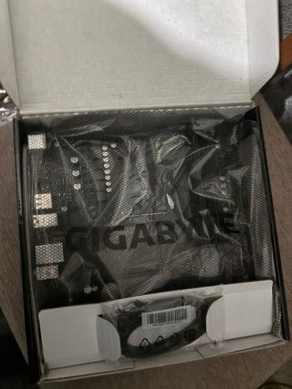 Placa Base Gigabyte A520M DS3H V2