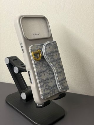 Cover iPhone 17 Pro Max porta carte Dior