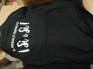 Camiseta negra de manga corta