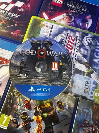 Pacchetto Giochi PS4: FIFA 17, Star Wars, Spiderman