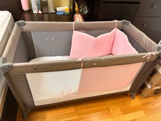 Cuna de viaje Bebeconfort + colchón