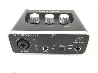 tarjeta sonido behringer u-phoria um2