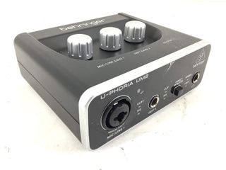 tarjeta sonido behringer u-phoria um2