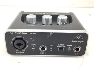tarjeta sonido behringer u-phoria um2