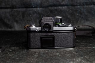 Nikon F2 Cámara Analógica Plata y Negra