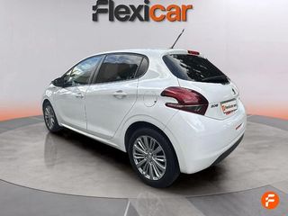 Peugeot 208 5P STYLE 1.2L PureTech 82