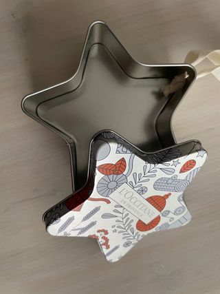 Caja metálica estrella L'Occitane