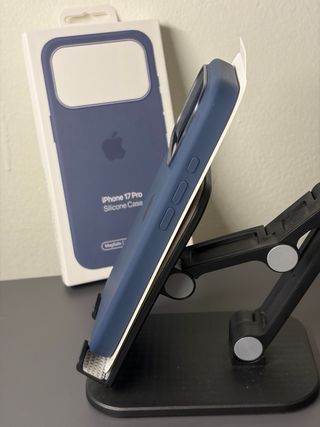 Custodia iPhone 17 Pro MagSafe Silicone Apple