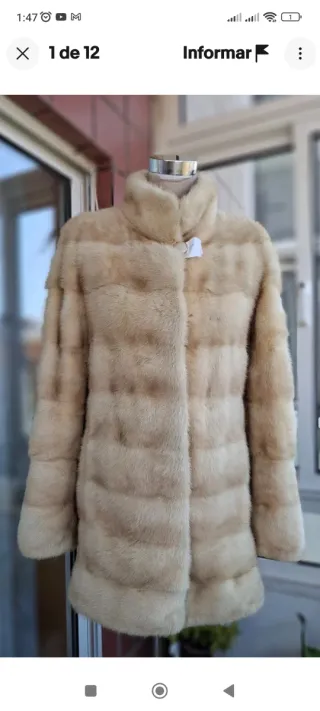 Abrigo de pelo gris y blanco