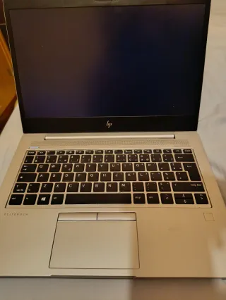 HP Elitebook 830 G5 - Cargador no incluido