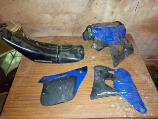 Plásticos asiento y depósito Motor Hispania