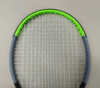 Raqueta Wilson Blade 104 v7.0 (290g)