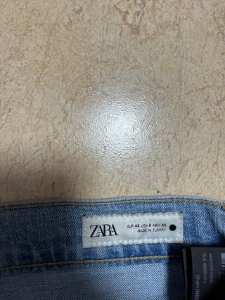 Zara Jeans Acampanados Azules