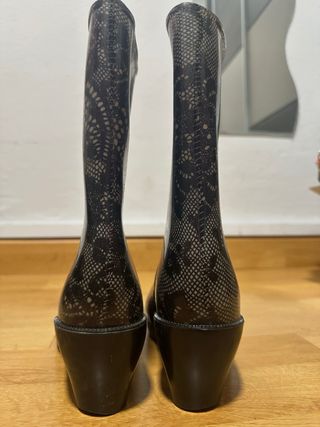 Botas de agua tacón estampado encaje