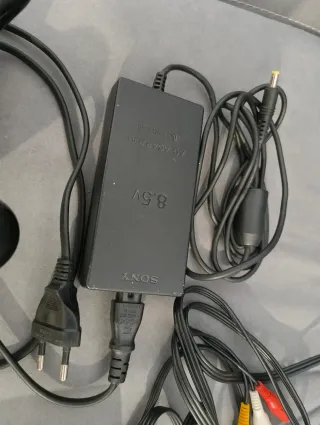 PlayStation 2 Slim Negra + Cables