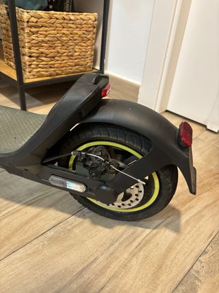 Patinete Eléctrico Bongo Cecotec M40XL