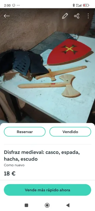 Disfraz medieval: casco, espada, hacha y escudo