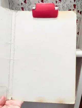 ANTIGUA CARPETA PROMOCION DANONE  LA VUELTA AL MUN