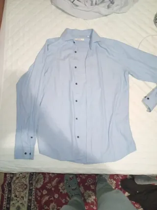 Camisa azul sin usar