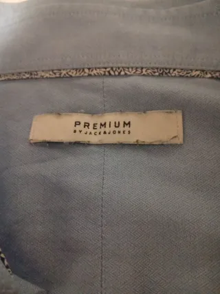 Camisa azul sin usar