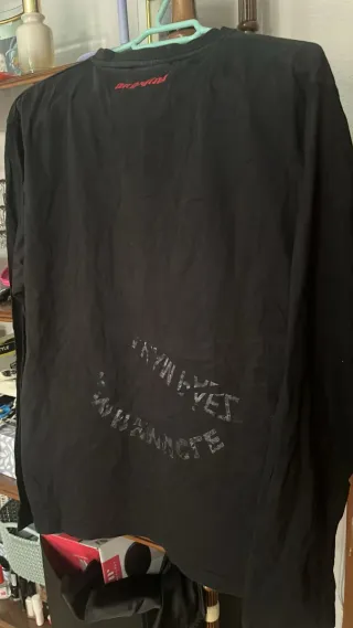 Camiseta Negra Dragón Gótico