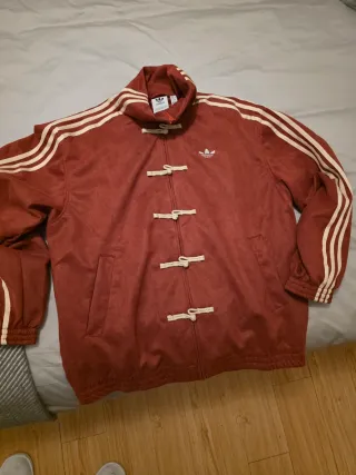 Chaqueta Adidas Edición Limitada Mercado Asiático