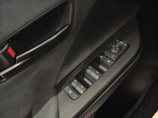 TOYOTA C-HR 1.8 HEV SPIRIT CVT 140 5P