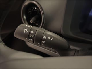 TOYOTA C-HR 1.8 HEV SPIRIT CVT 140 5P