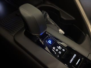 TOYOTA C-HR 1.8 HEV SPIRIT CVT 140 5P