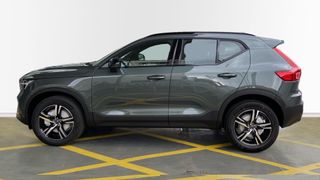 VOLVO XC40 2.0 B3 MHEV PLUS DARK DCT 5P