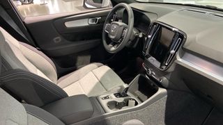 VOLVO XC40 2.0 B3 CORE AUTO 5P