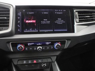 AUDI A1 1.0 30 TFSI S TRON ADRENALIN CITYCARVER 110 5P