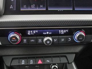 AUDI A1 1.0 30 TFSI S TRON ADRENALIN CITYCARVER 110 5P